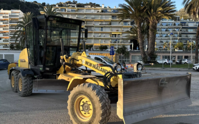 Motor grader NH F106.7 Sold