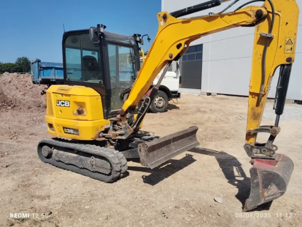 aa660eea-1fd0-4500-8eba-5606452ee3cb.jpg