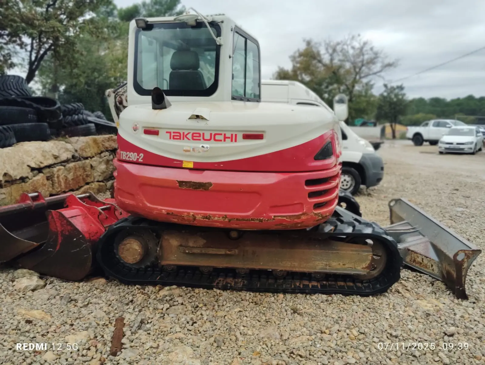 TAKEUCHI TB290-1.jpg