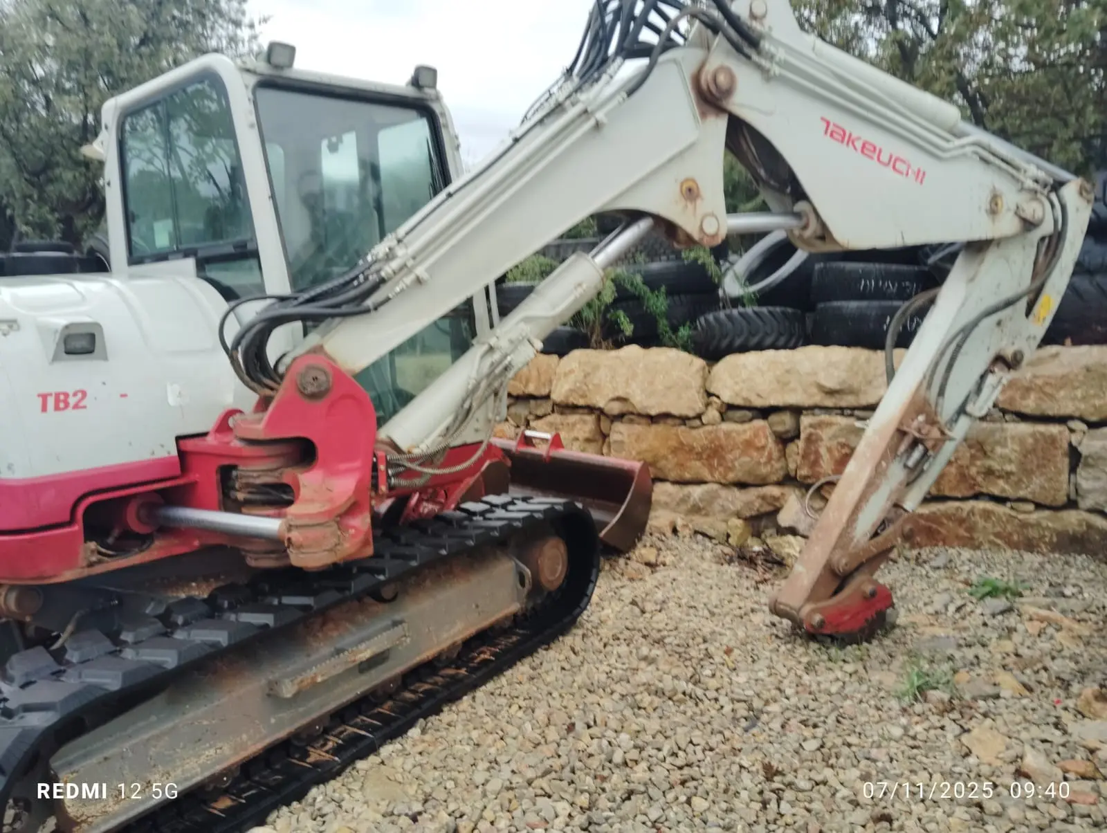 TAKEUCHI TB290-12.jpg