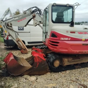 TAKEUCHI TB290-8.jpg