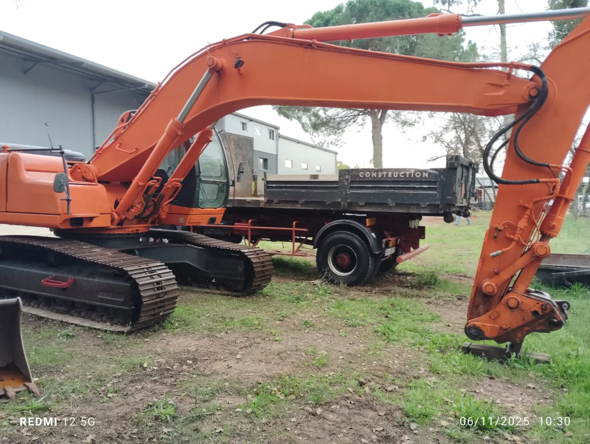 WhatsApp Image 2025-11-06 at 17.42.39 (1)