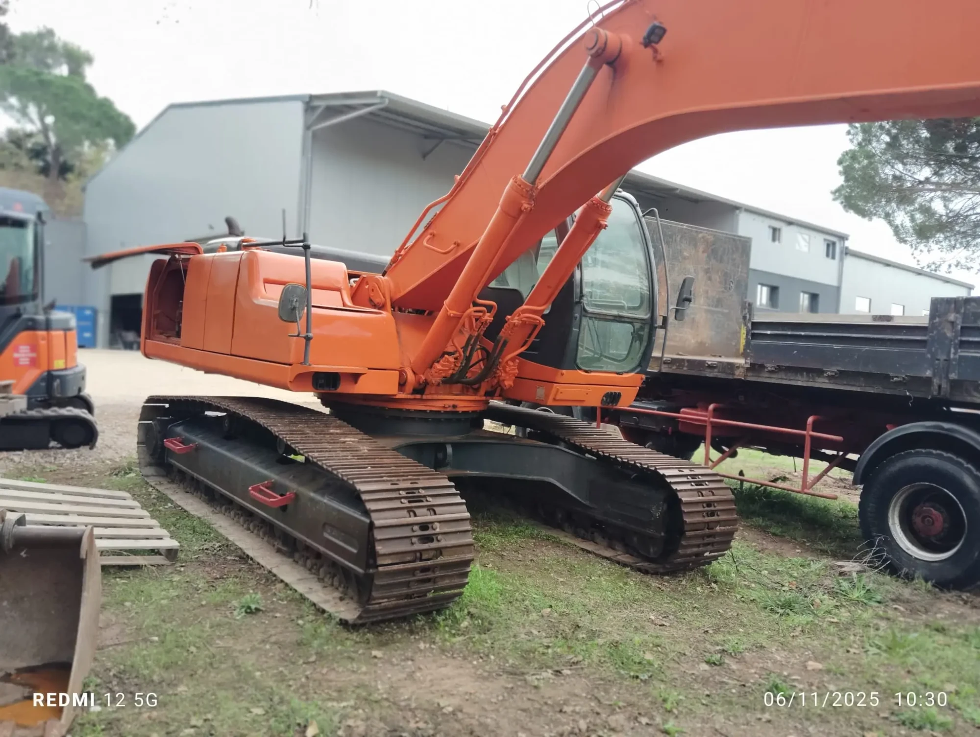 WhatsApp Image 2025-11-06 at 17.42.39