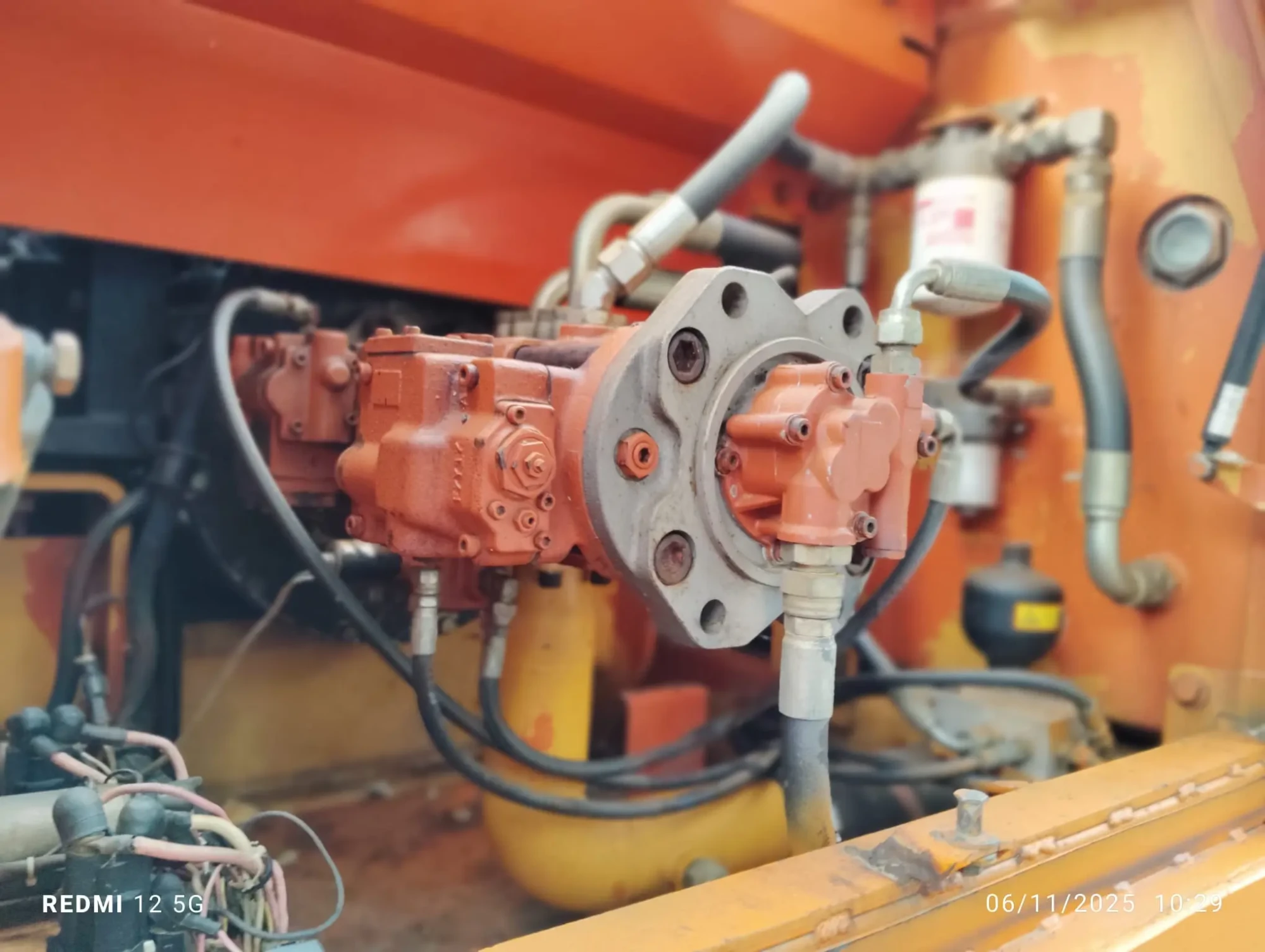 WhatsApp Image 2025-11-06 at 17.42.40