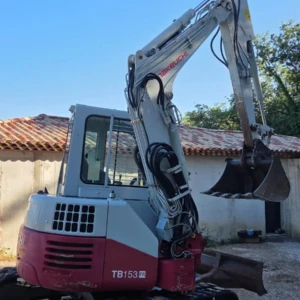mini pelle takeuchi -1